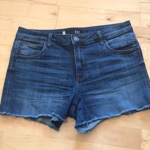 Kut From the Kloth Gidget Fray Short